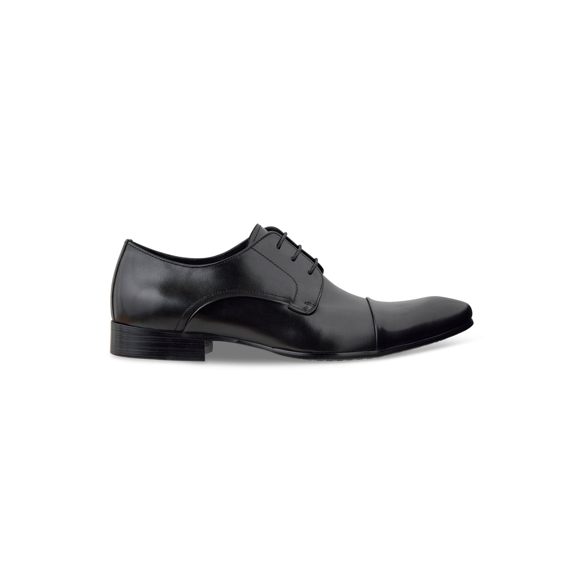 side view of Rome shoes in Black